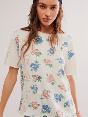 Free People Nina Boheme Printed Tee Size Small & Medium in Ivory Combo